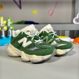 New Balance 9060 Toddler Sneakers – Green/Cream – Size 7